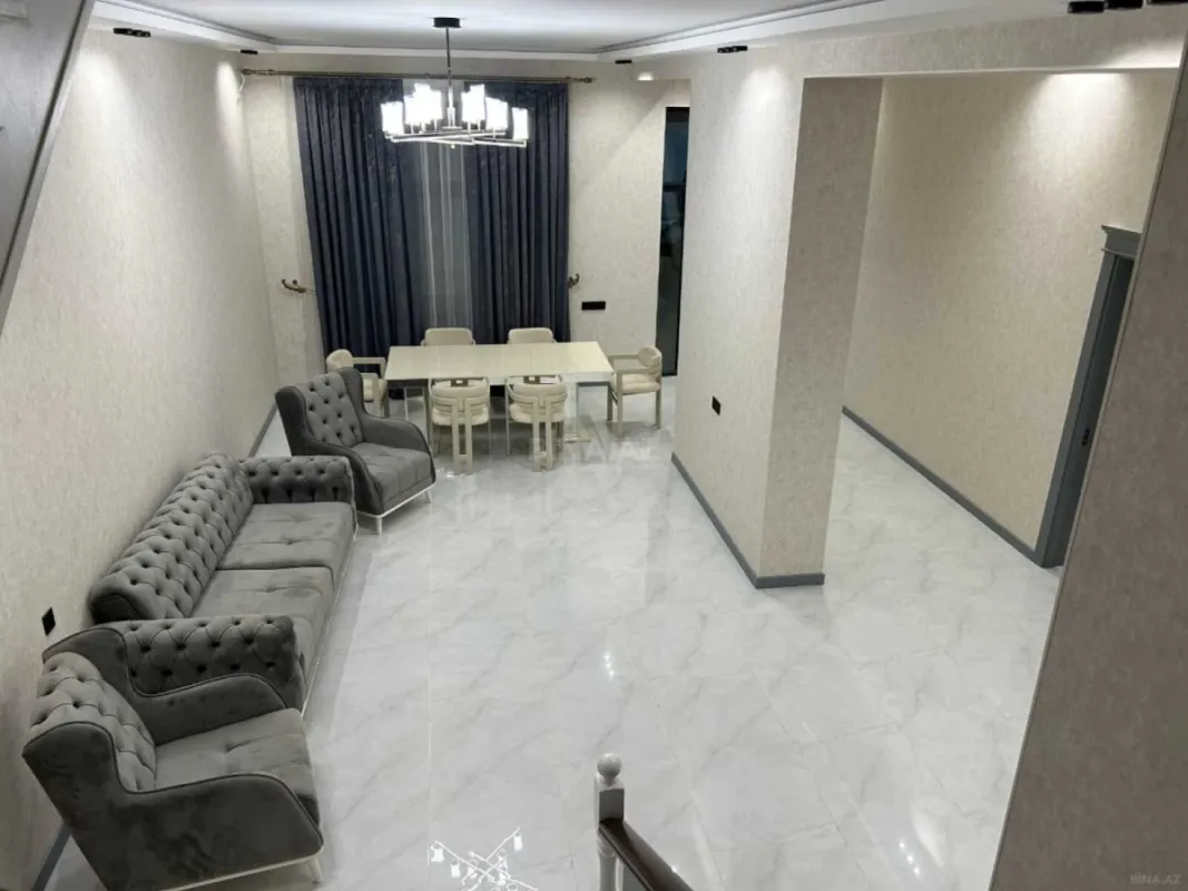 Satılır 5 otaqlı həyət evi 250 m²