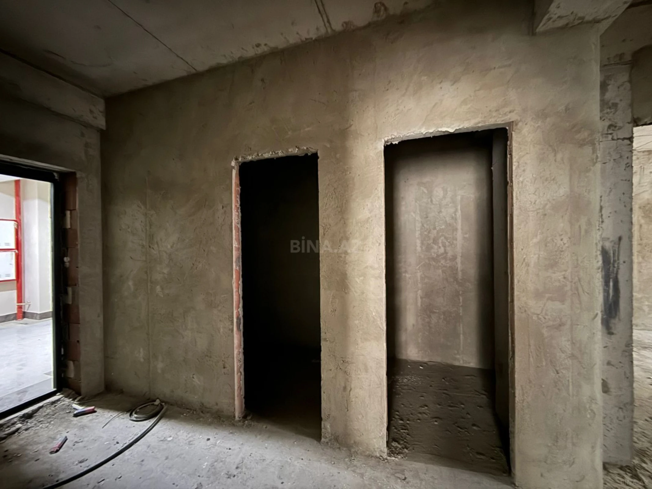 Satılır 4 otaqlı mənzil 149.5 m²