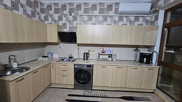 Satılır 3 otaqlı mənzil 121 m²
