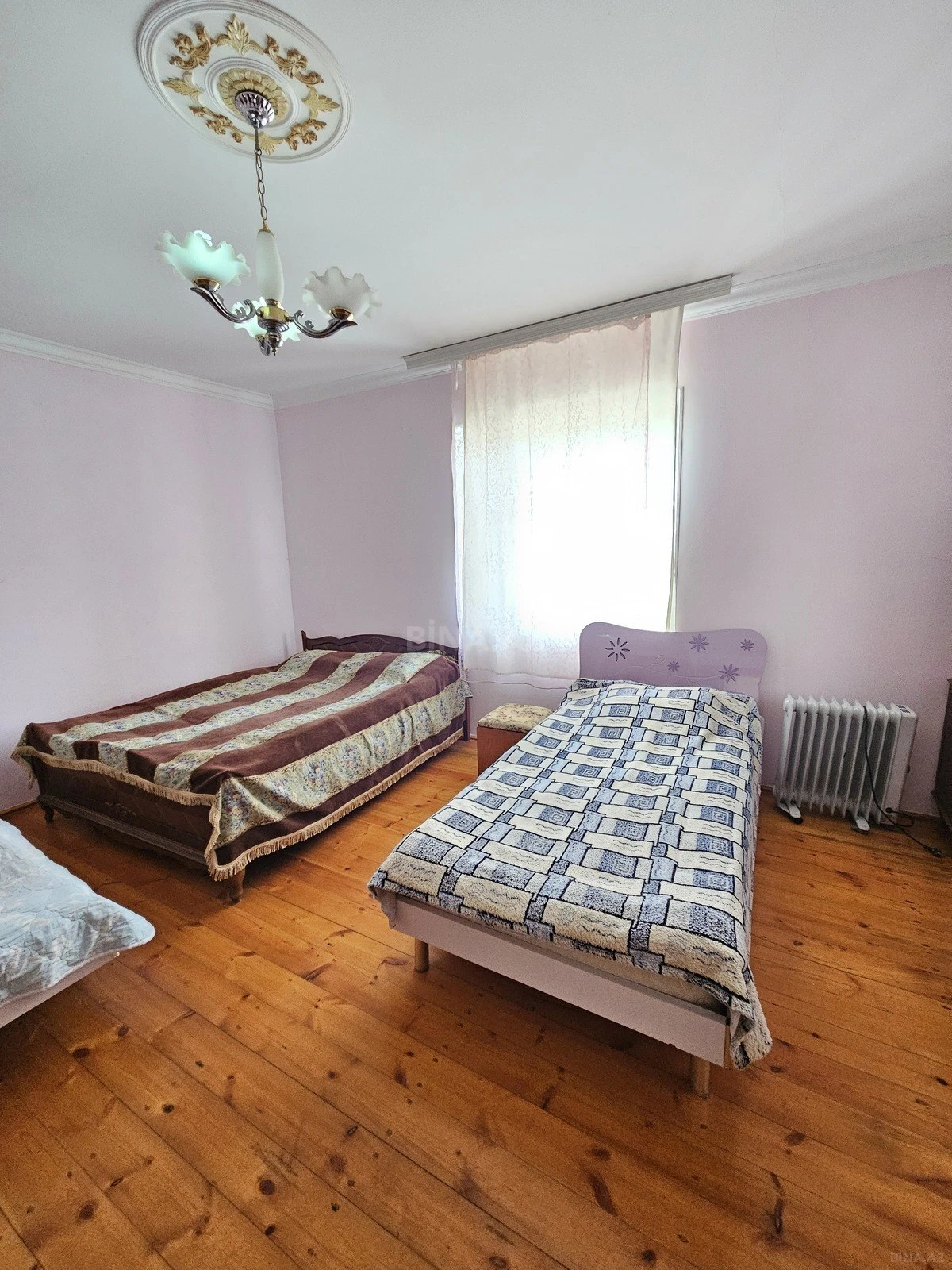 Satılır 4 otaqlı həyət evi 200 m²