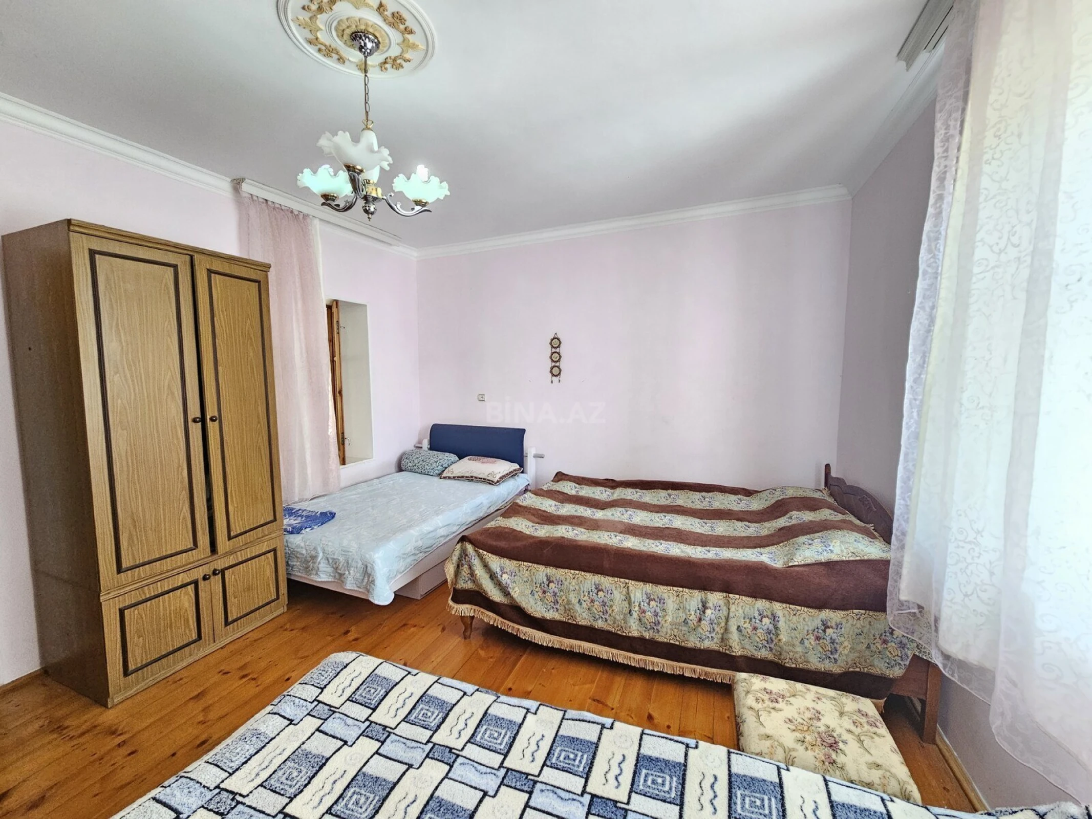 Satılır 4 otaqlı həyət evi 200 m²