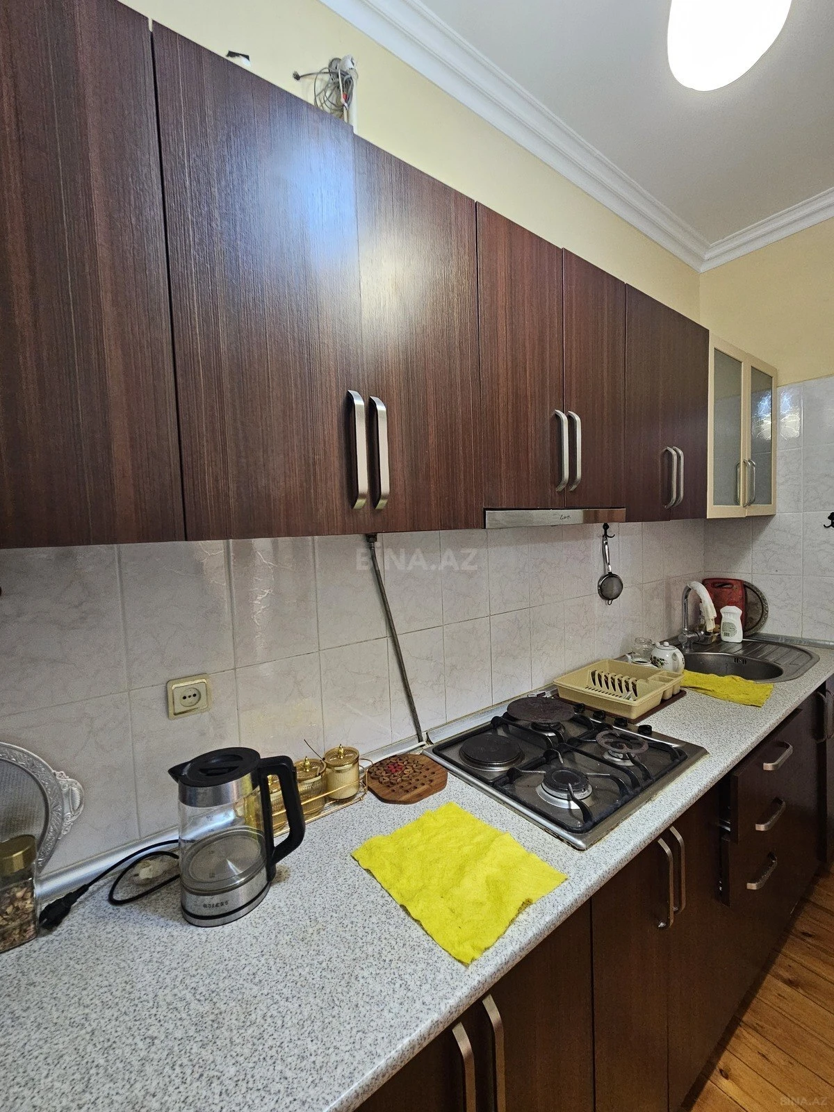 Satılır 4 otaqlı həyət evi 200 m²