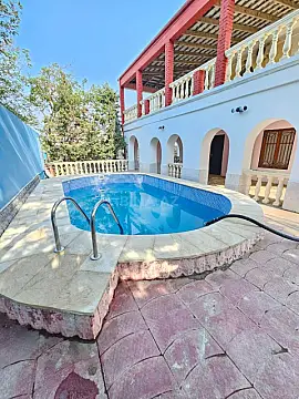 Satılır 4 otaqlı həyət evi 200 m²