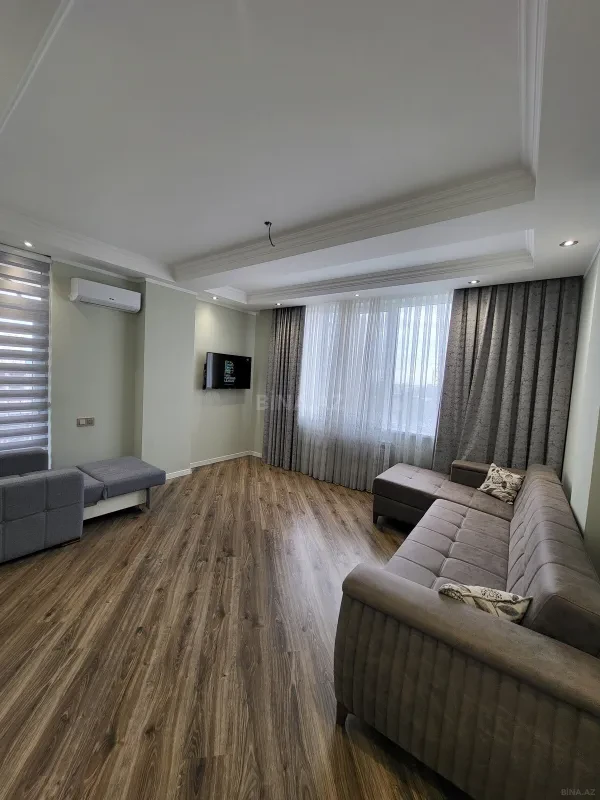 Kirayə verilir 2 otaqlı mənzil 85 m²