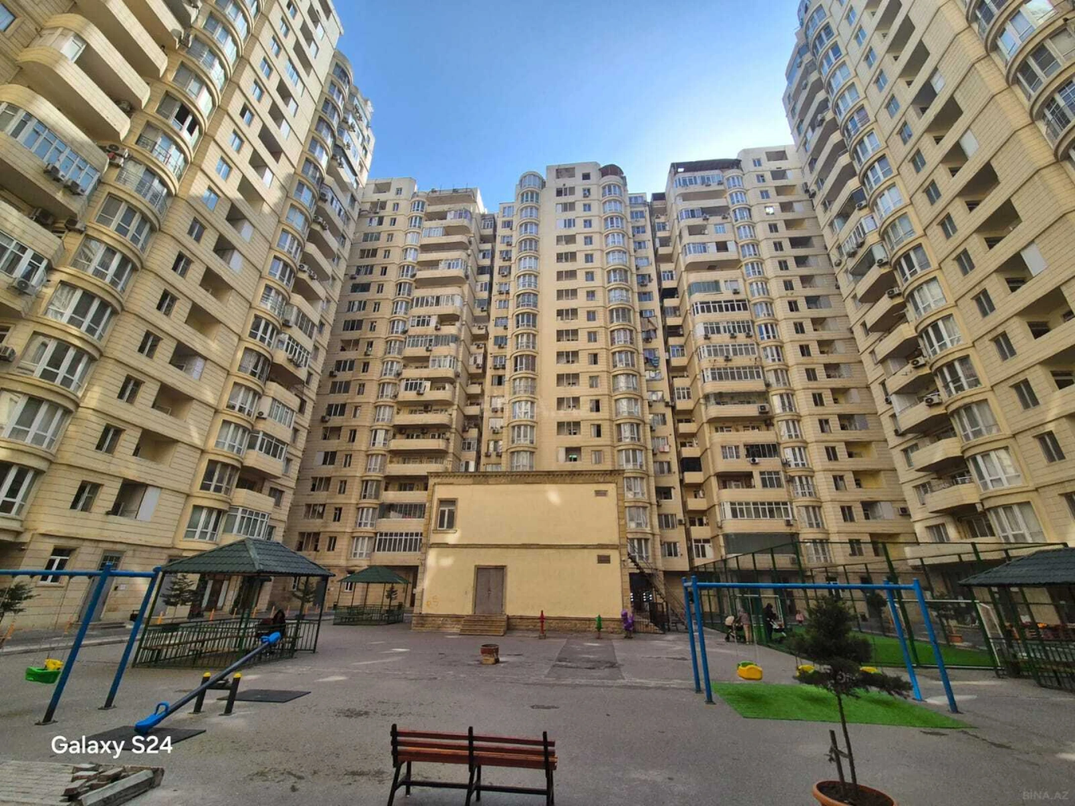 Satılır 1 otaqlı mənzil 35 m²