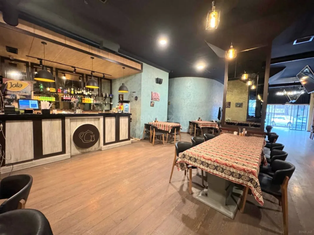 Satılır obyekt 330 m²