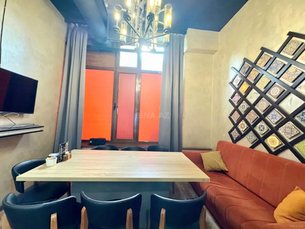 Satılır obyekt 330 m²