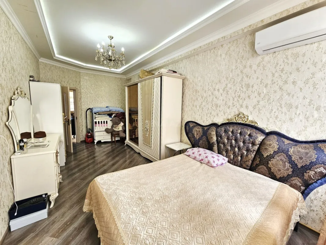 Satılır 3 otaqlı mənzil 94 m²