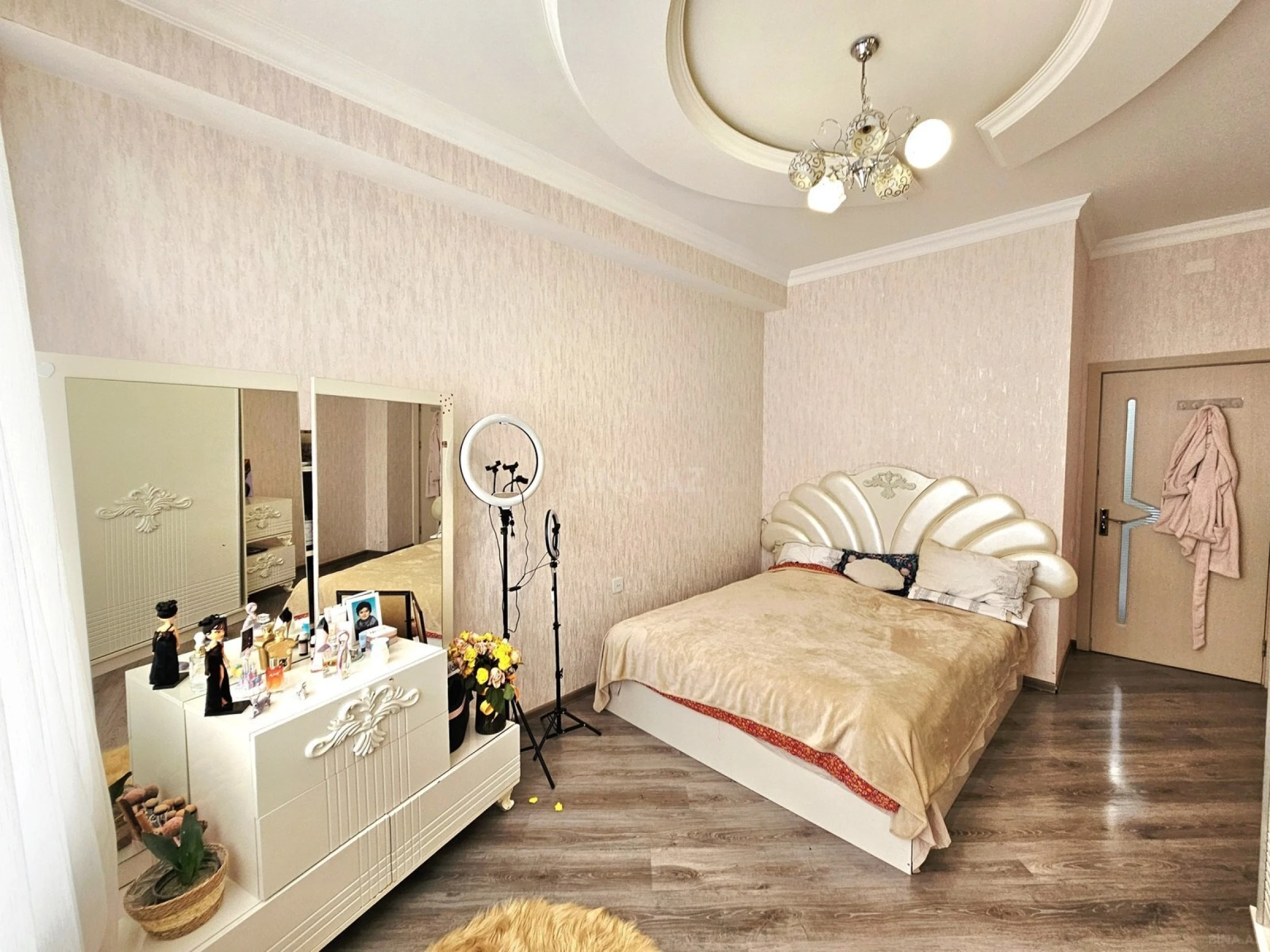 Satılır 3 otaqlı mənzil 94 m²