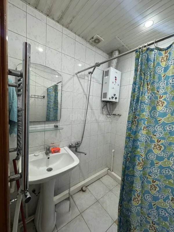 Kirayə verilir 2 otaqlı mənzil 55 m²