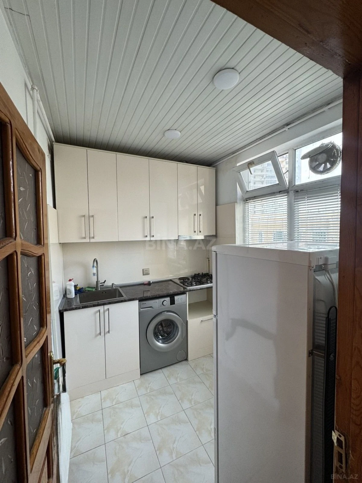 Kirayə verilir 2 otaqlı mənzil 55 m²