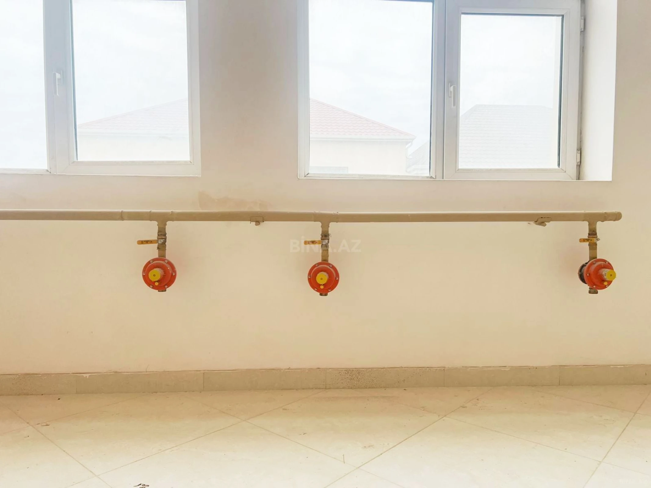 Kirayə verilir obyekt 1000 m²