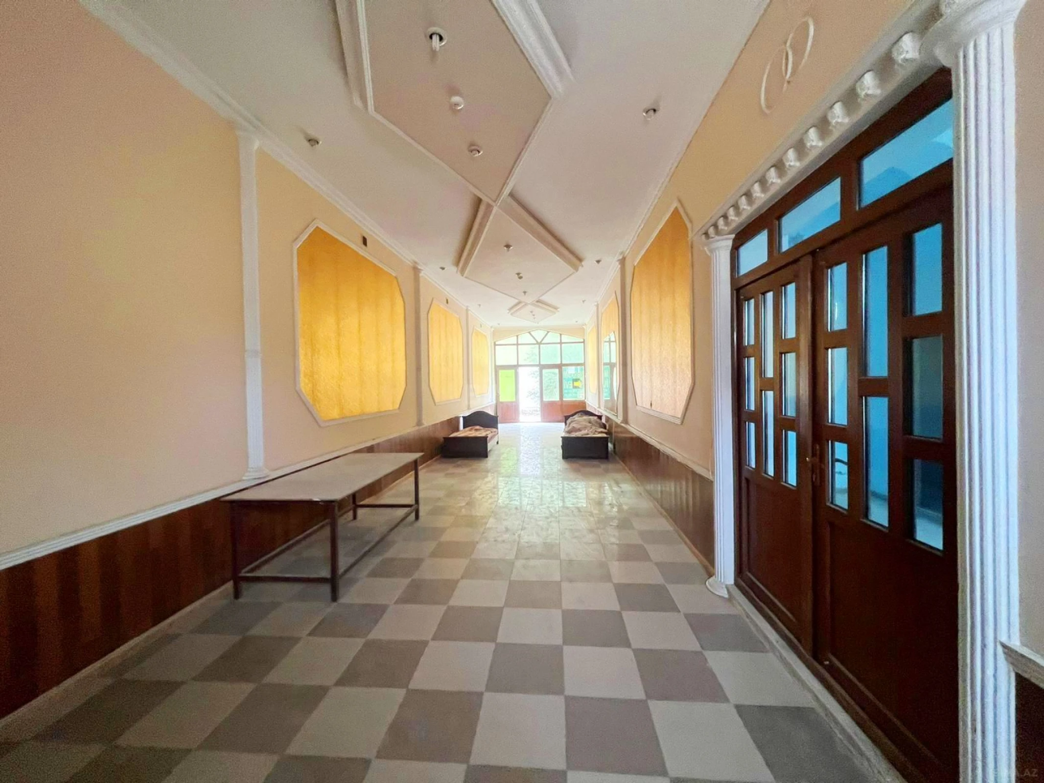 Kirayə verilir obyekt 1000 m²