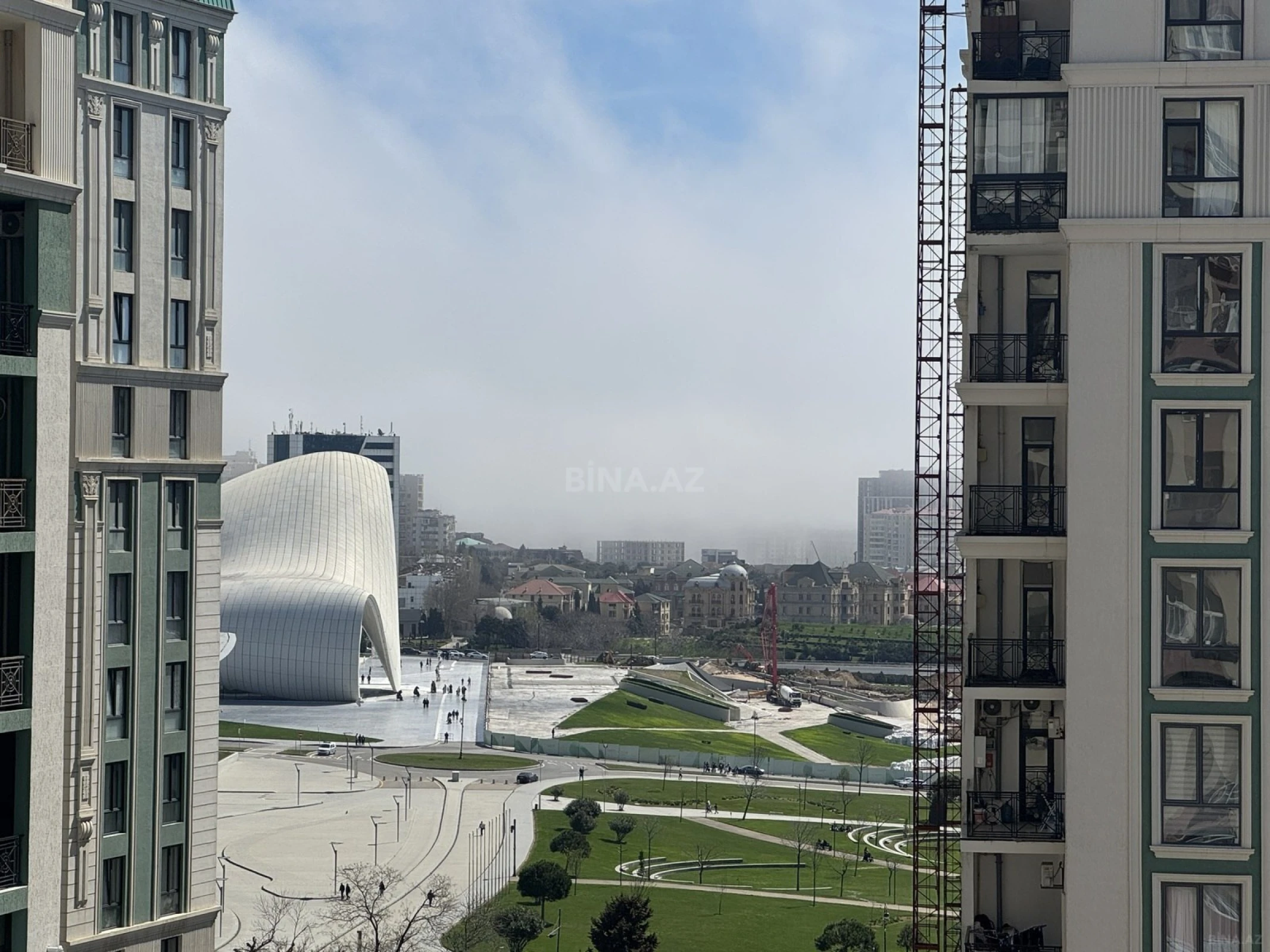 Kirayə verilir 2 otaqlı mənzil 105 m²