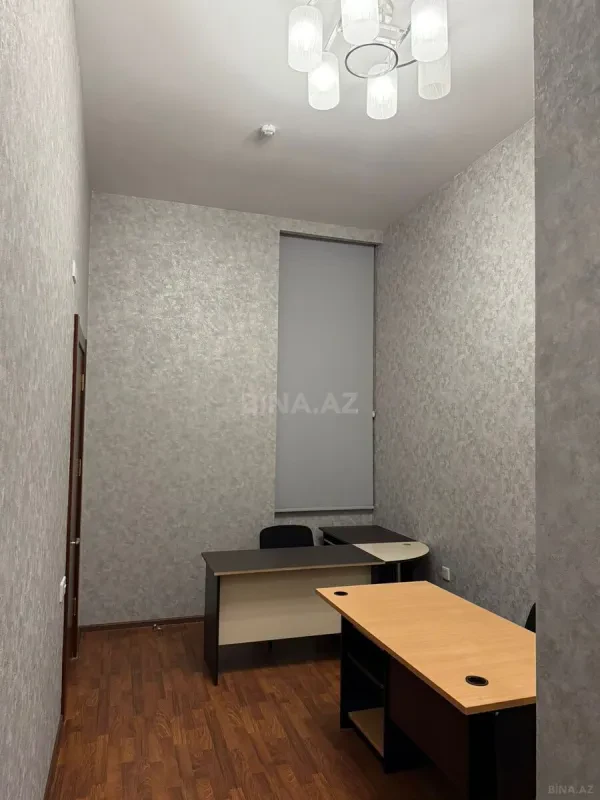 Kirayə verilir 8 otaqlı ofis 220 m²
