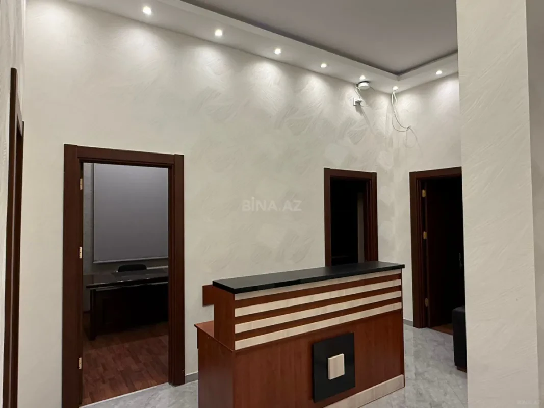 Kirayə verilir 8 otaqlı ofis 220 m²