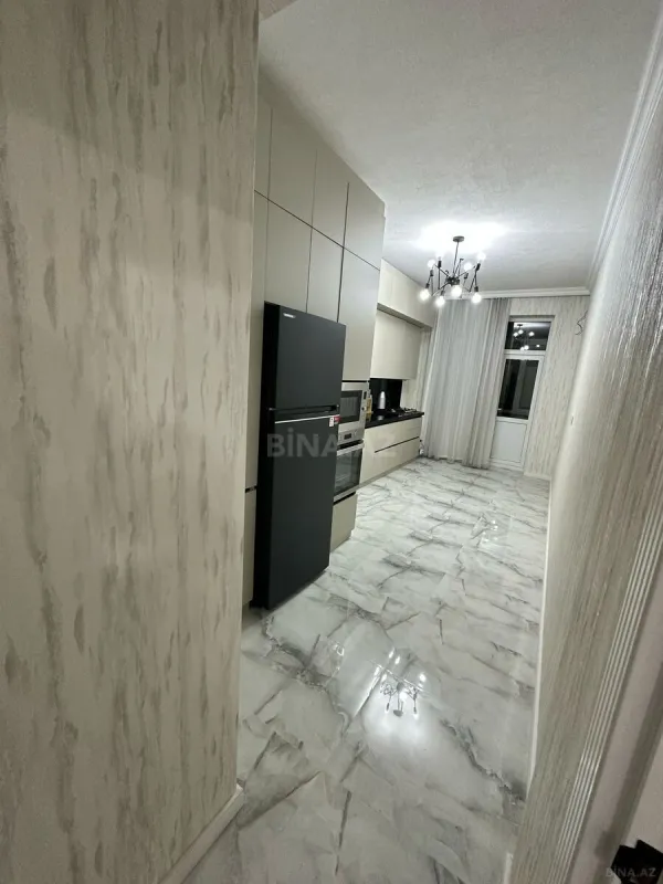 Satılır 3 otaqlı mənzil 145 m²