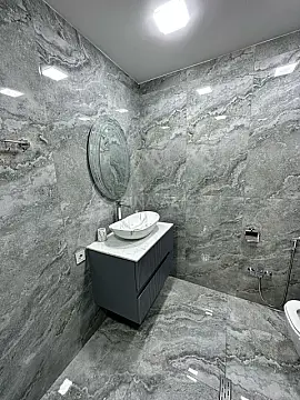 Satılır 3 otaqlı mənzil 145 m²