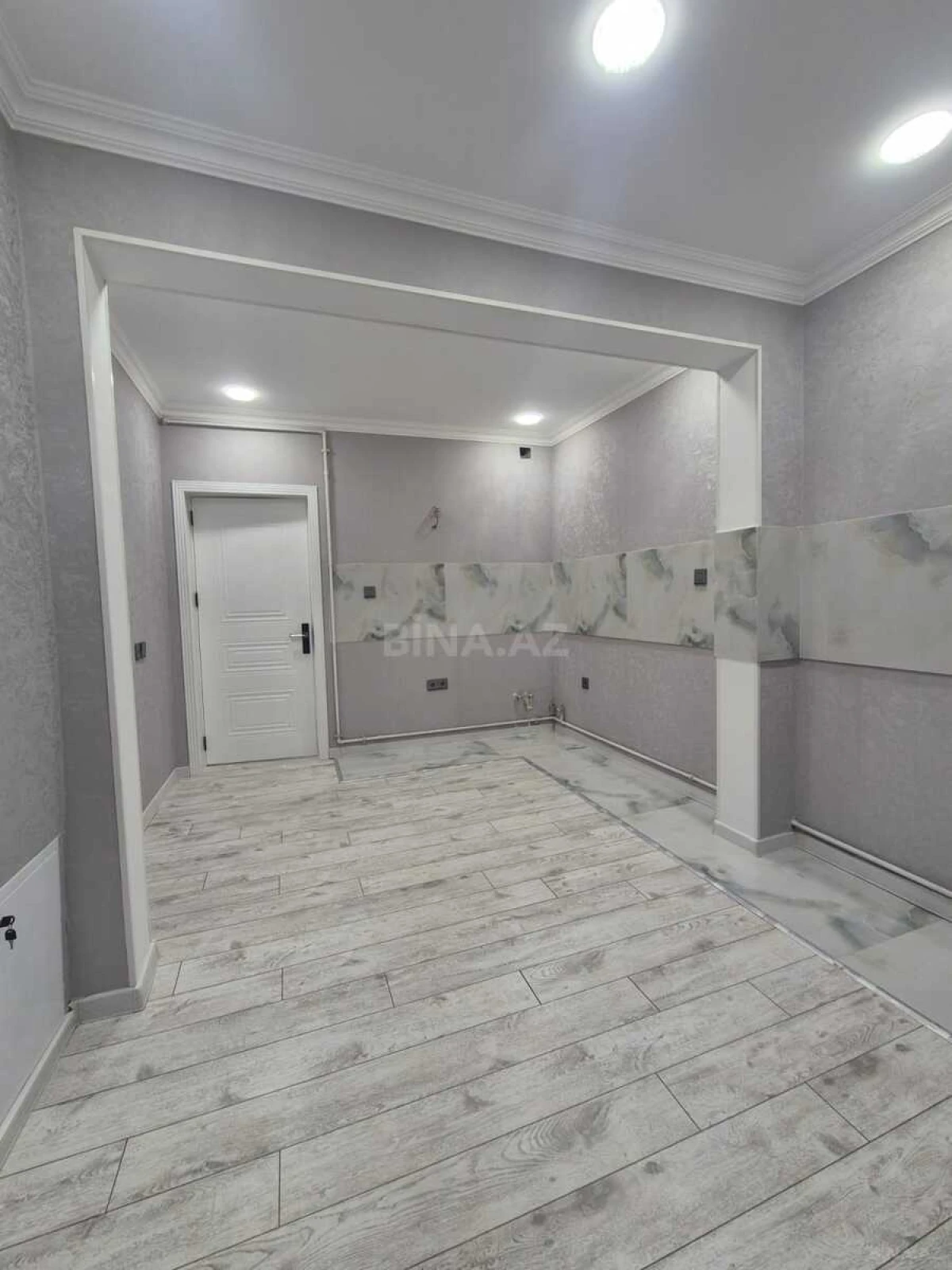 Satılır 2 otaqlı mənzil 65 m²