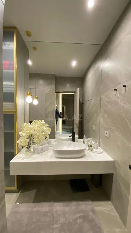 Kirayə verilir 2 otaqlı mənzil 70 m²