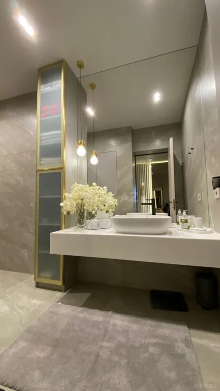 Kirayə verilir 2 otaqlı mənzil 70 m²