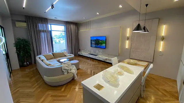 Kirayə verilir 2 otaqlı mənzil 70 m²