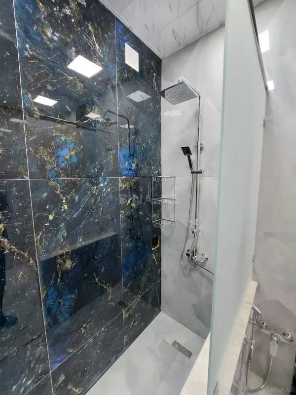 Kirayə verilir 3 otaqlı mənzil 120 m²