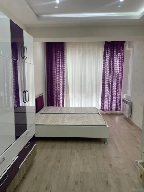 Kirayə verilir 3 otaqlı mənzil 120 m²