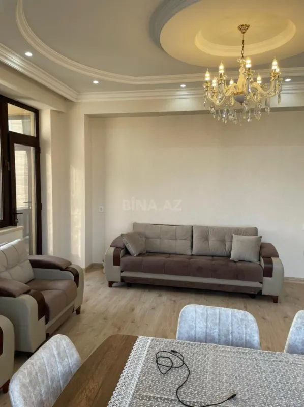 Kirayə verilir 3 otaqlı mənzil 120 m²