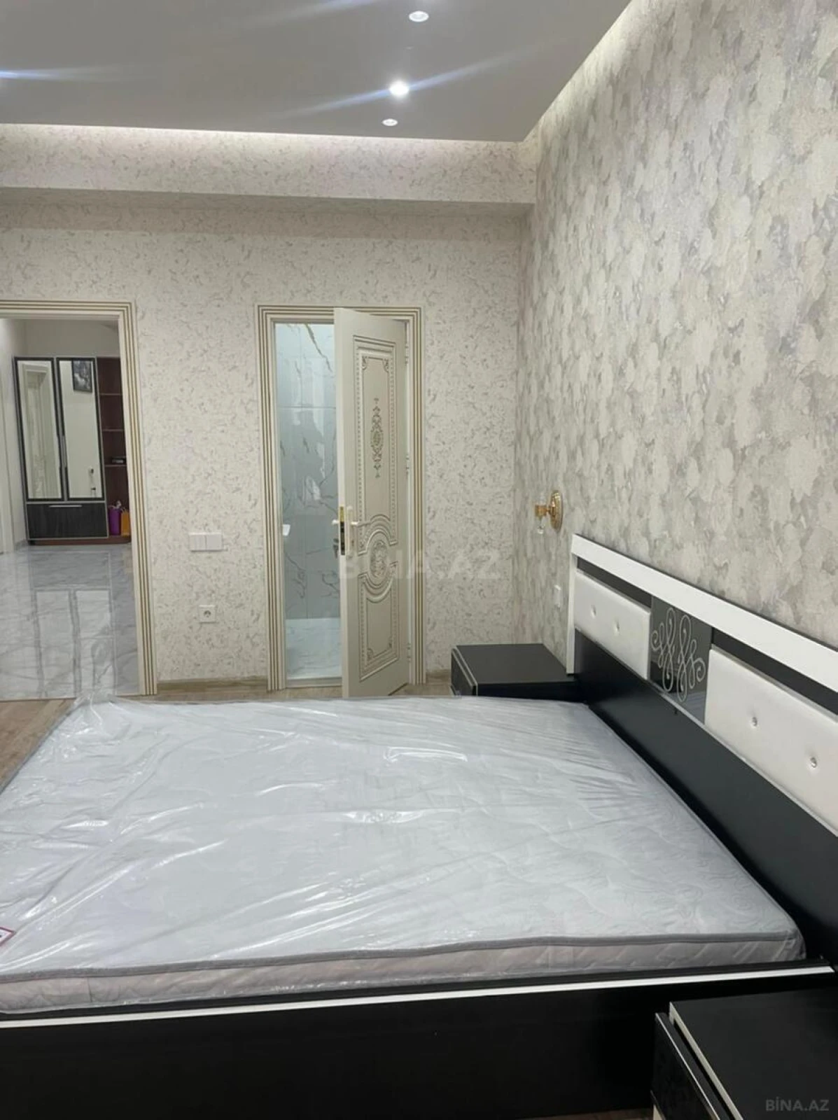 Kirayə verilir 3 otaqlı mənzil 120 m²