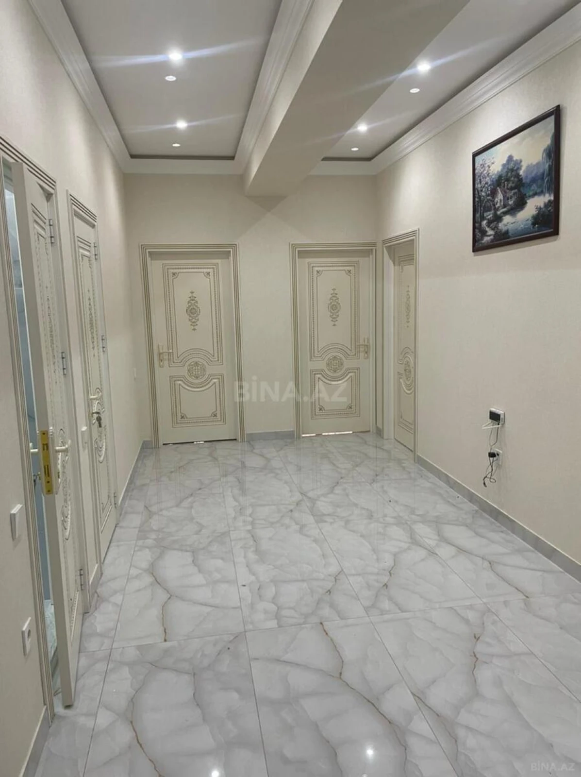 Kirayə verilir 3 otaqlı mənzil 120 m²