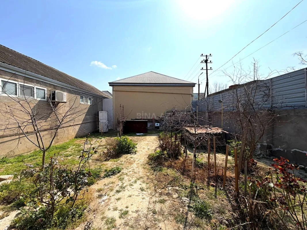 Satılır 1 otaqlı həyət evi 40 m²