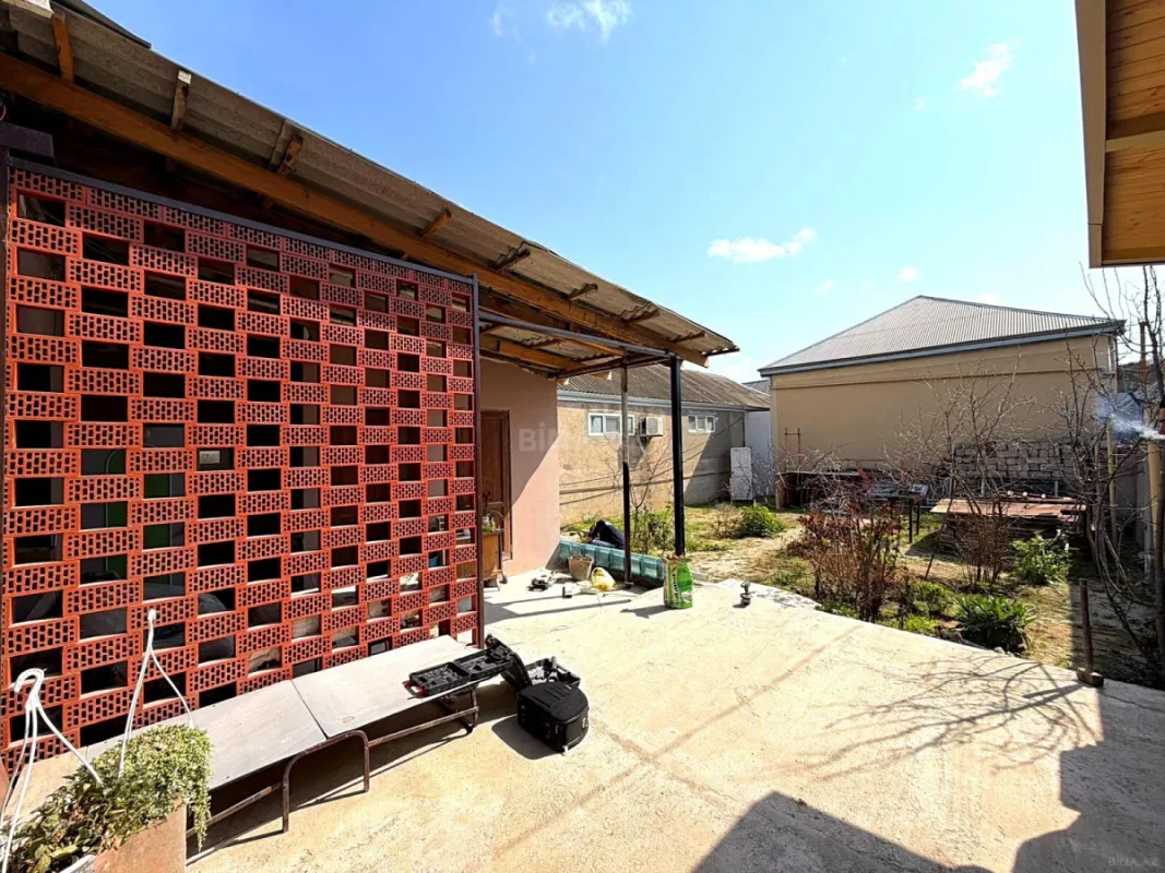 Satılır 1 otaqlı həyət evi 40 m²