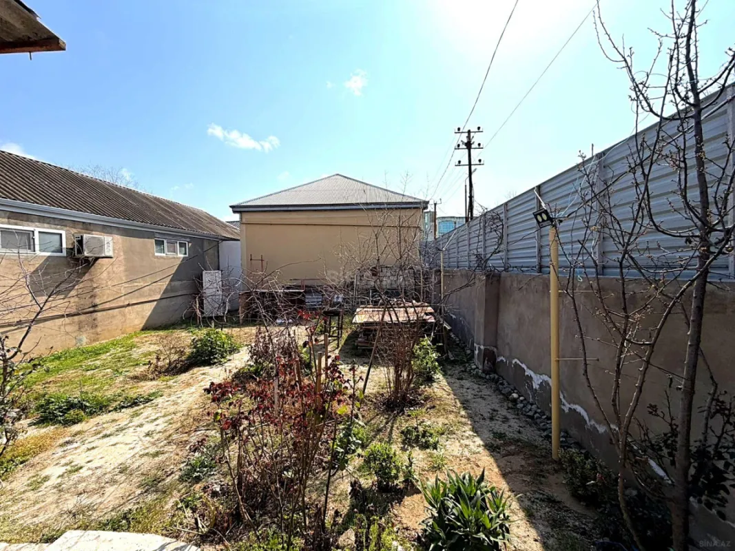 Satılır 1 otaqlı həyət evi 40 m²