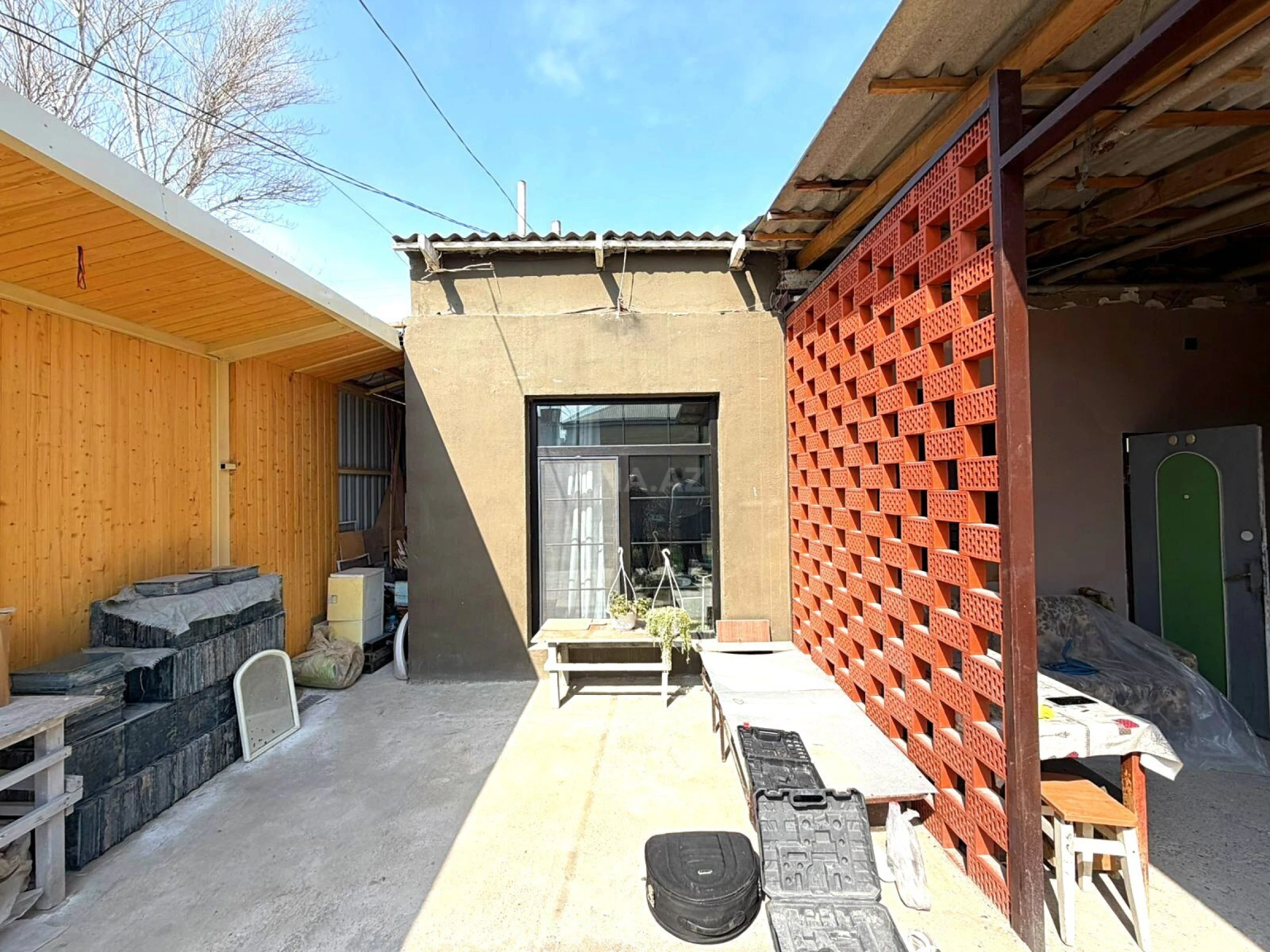 Satılır 1 otaqlı həyət evi 40 m²