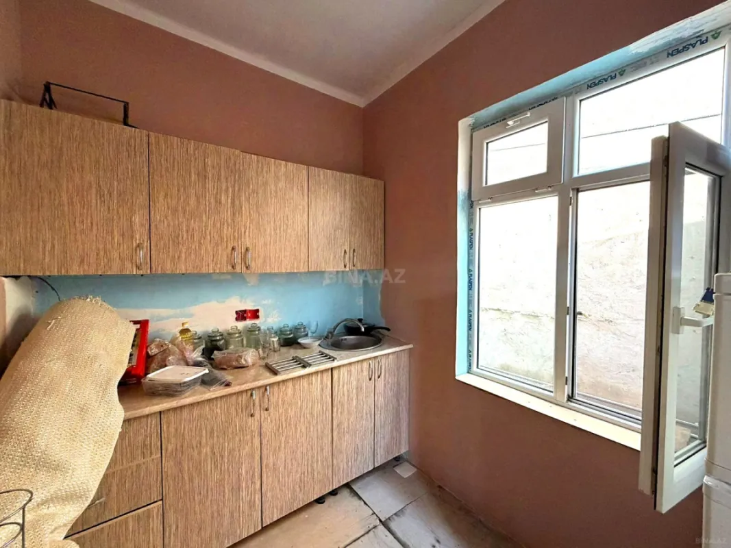 Satılır 1 otaqlı həyət evi 40 m²