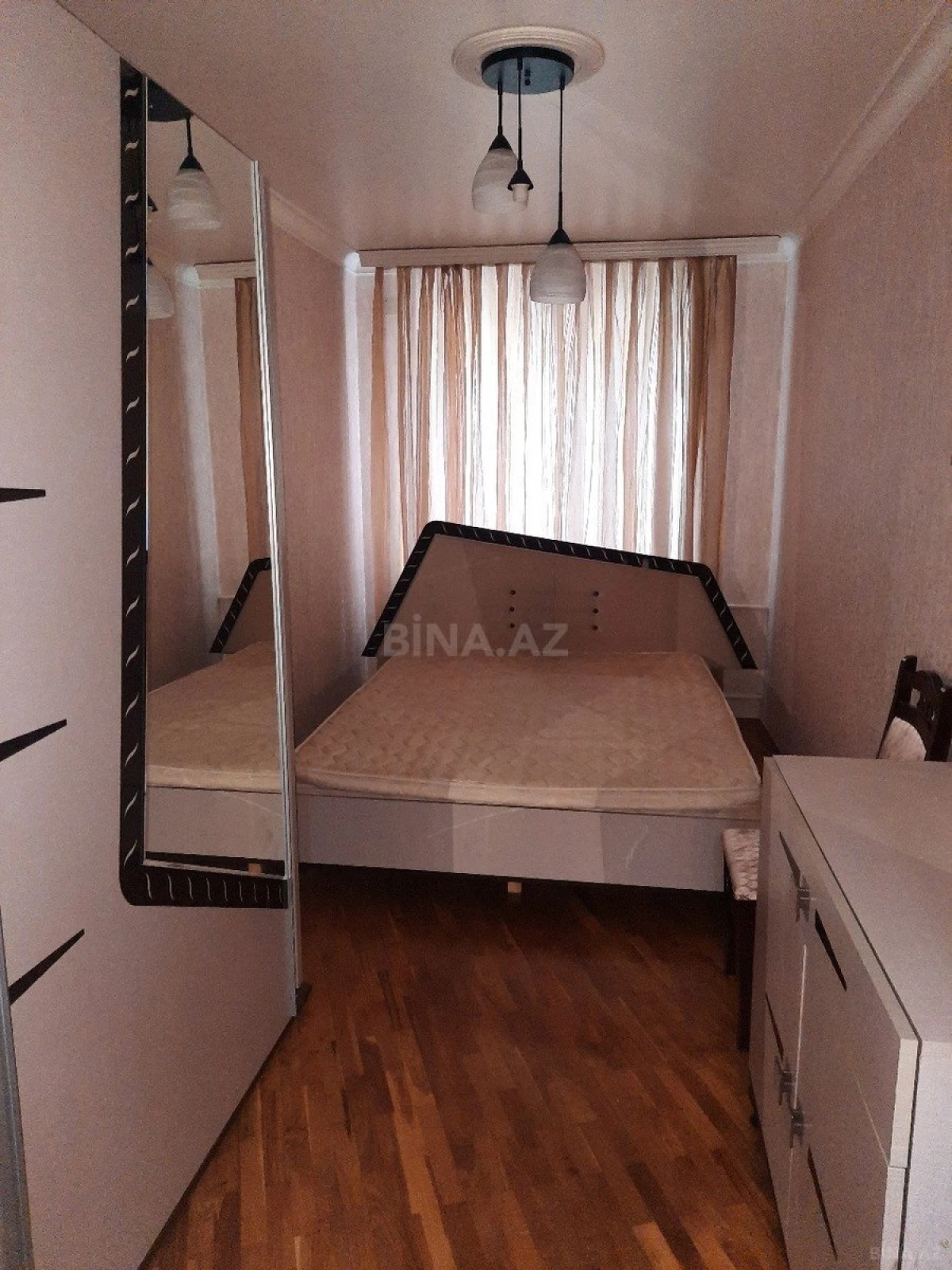 Satılır 2 otaqlı mənzil 55 m²