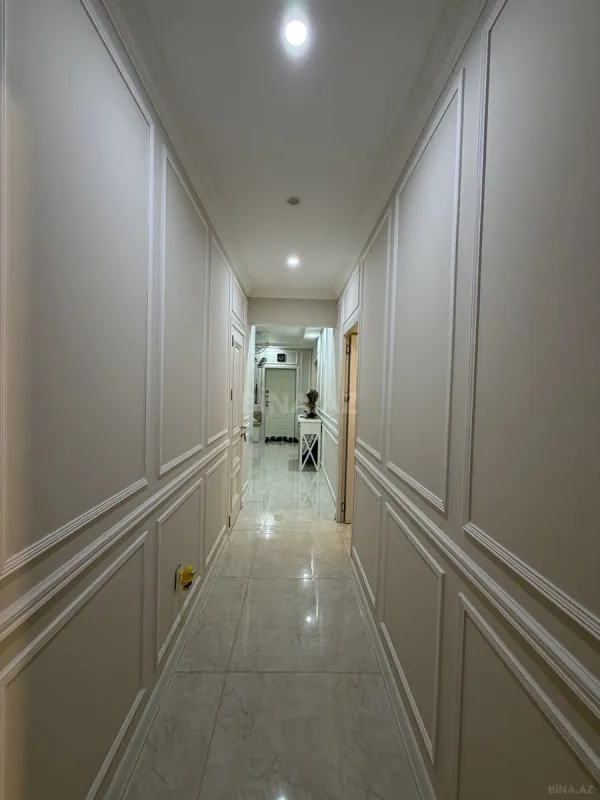 Satılır 3 otaqlı mənzil 134 m²