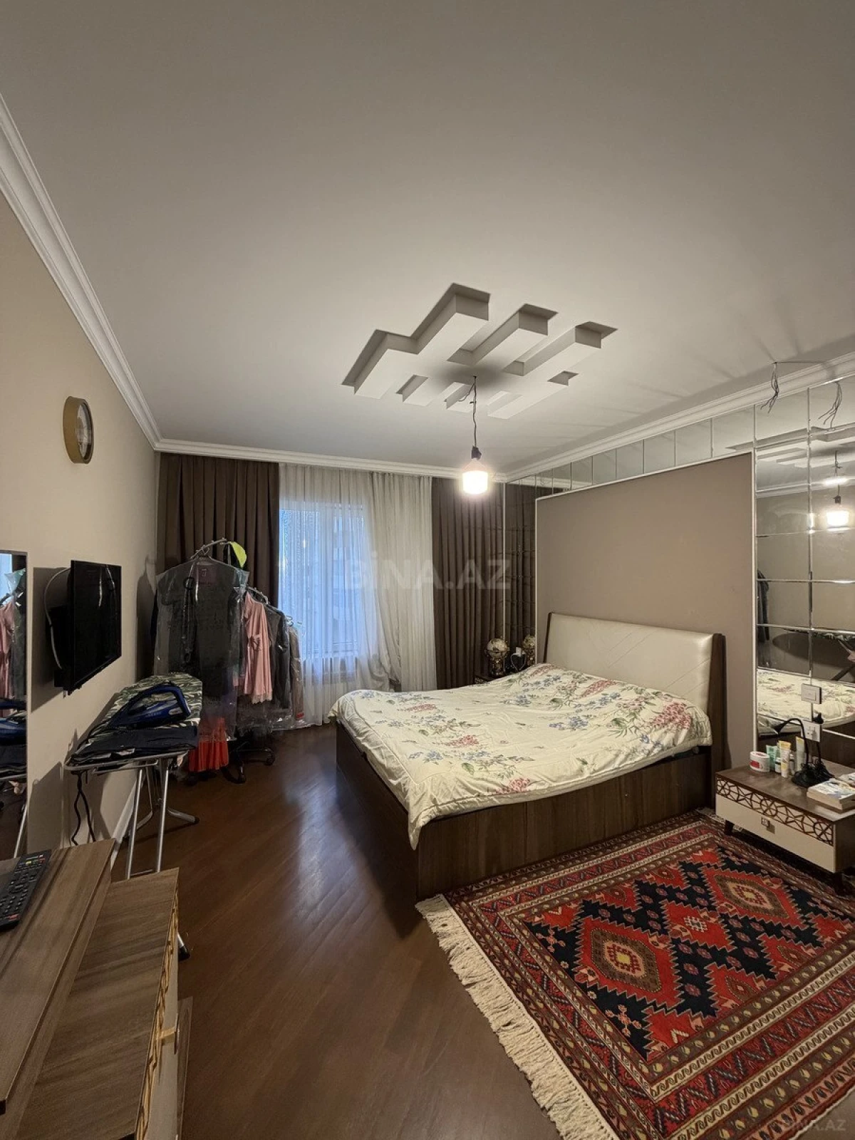 Satılır 3 otaqlı mənzil 134 m²