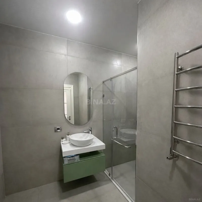 Kirayə verilir 3 otaqlı mənzil 200 m²