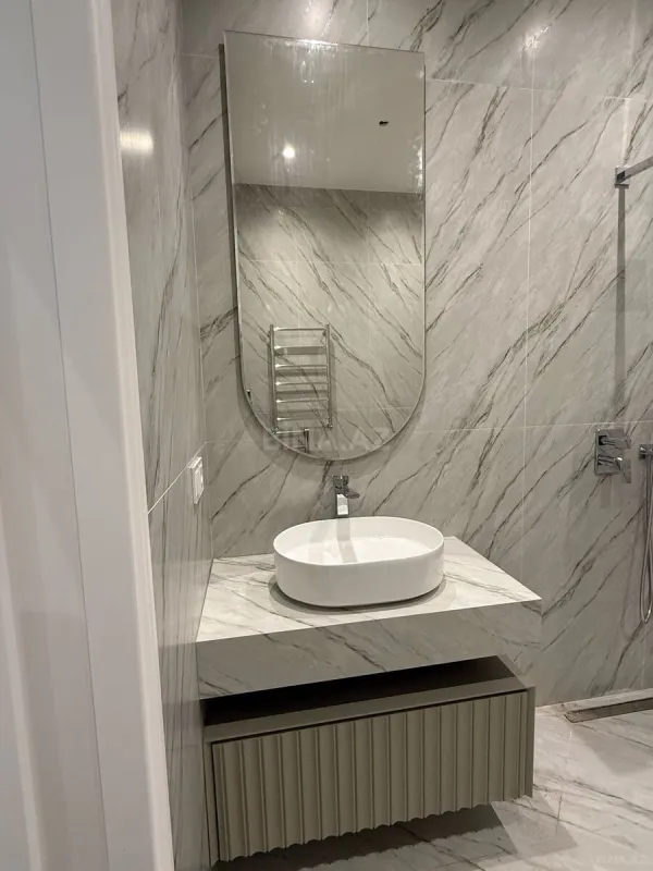 Satılır 1 otaqlı mənzil 58 m²