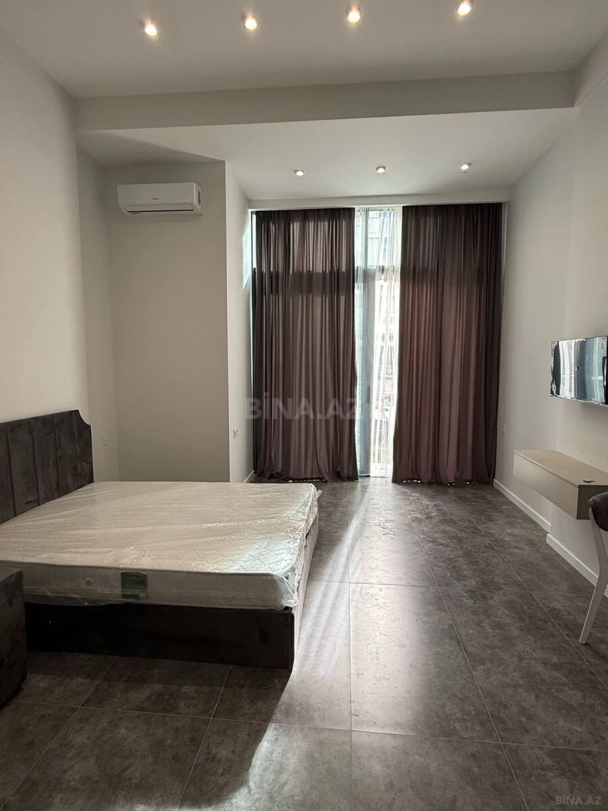 Satılır 1 otaqlı mənzil 58 m²