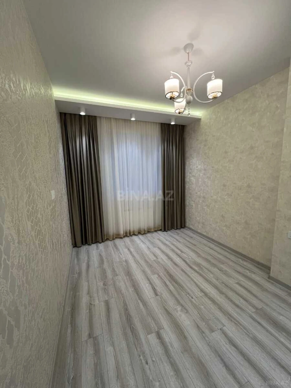 Satılır 2 otaqlı mənzil 55 m²