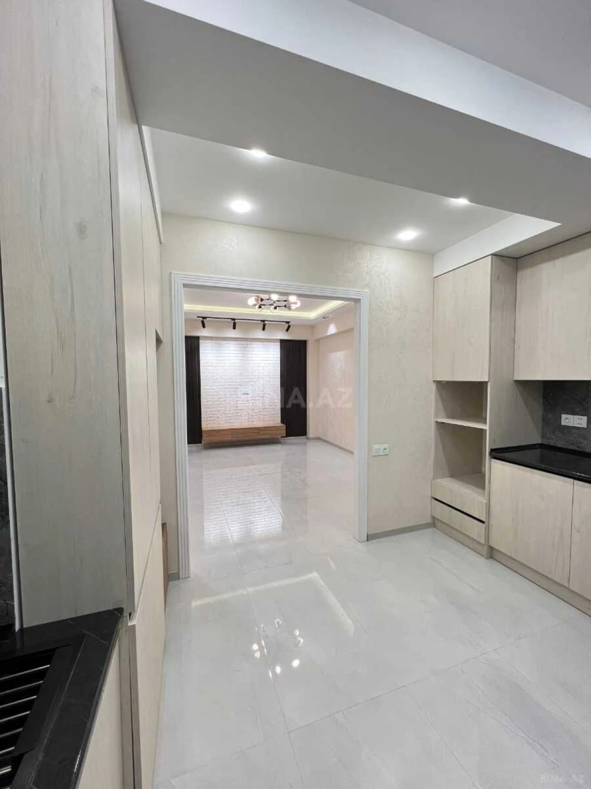 Satılır 2 otaqlı mənzil 55 m²