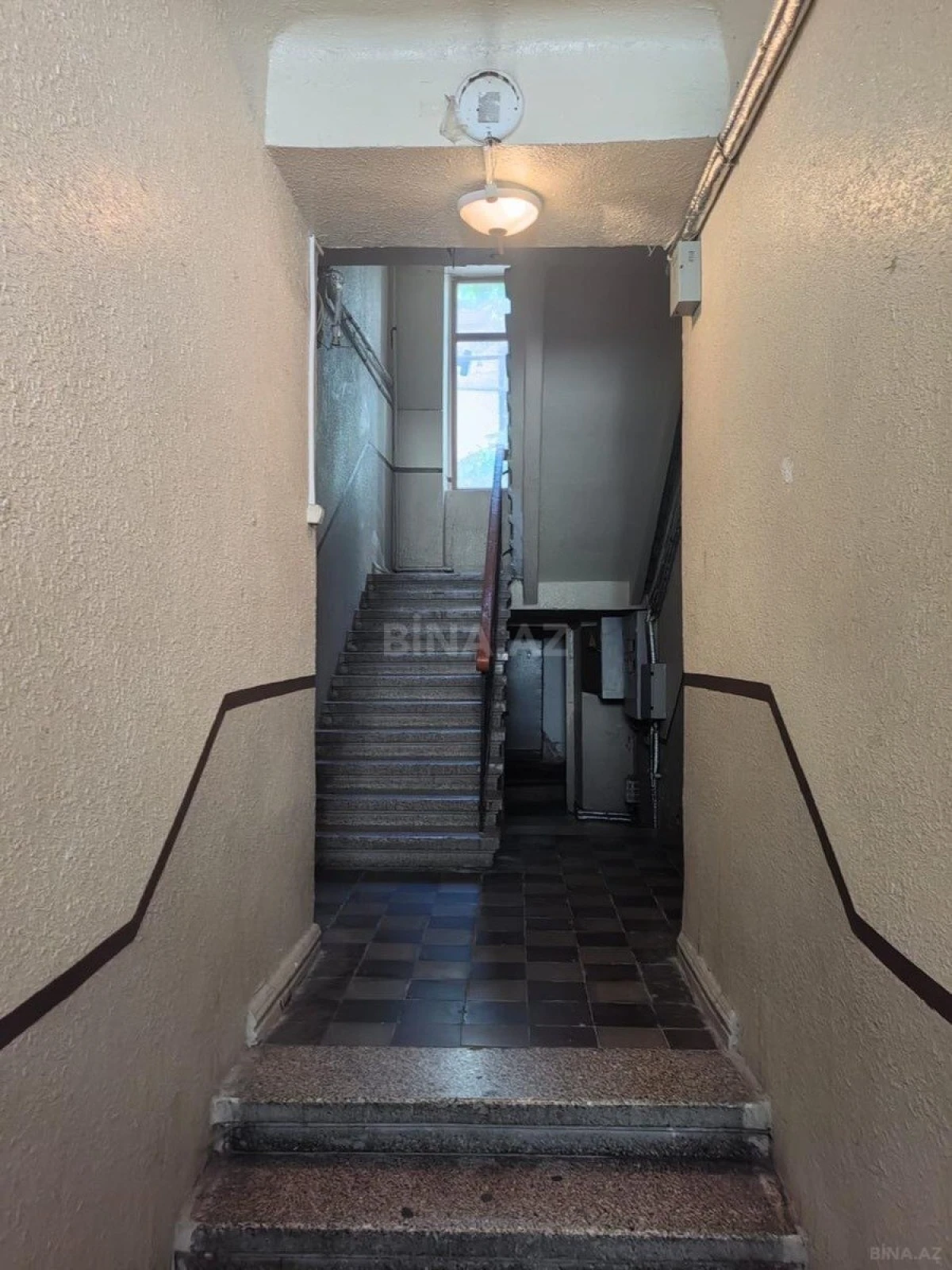 Satılır 3 otaqlı mənzil 105 m²