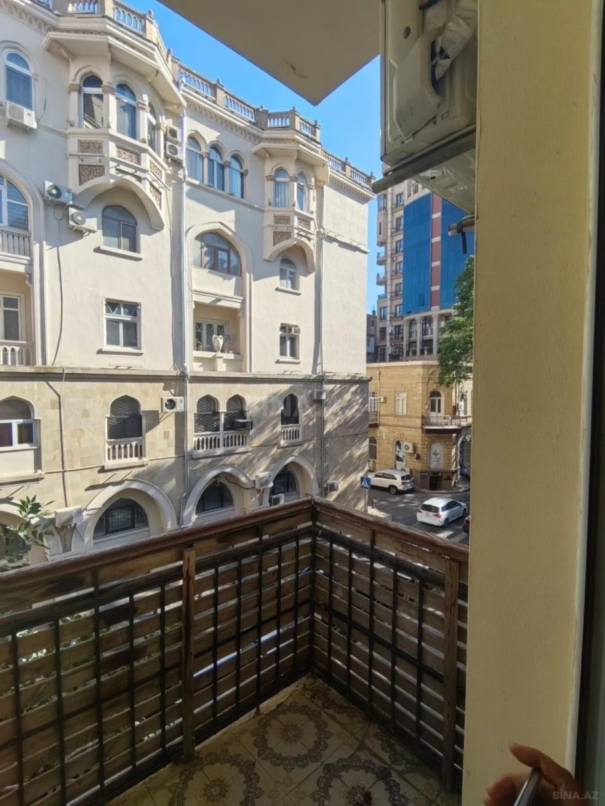 Satılır 3 otaqlı mənzil 105 m²
