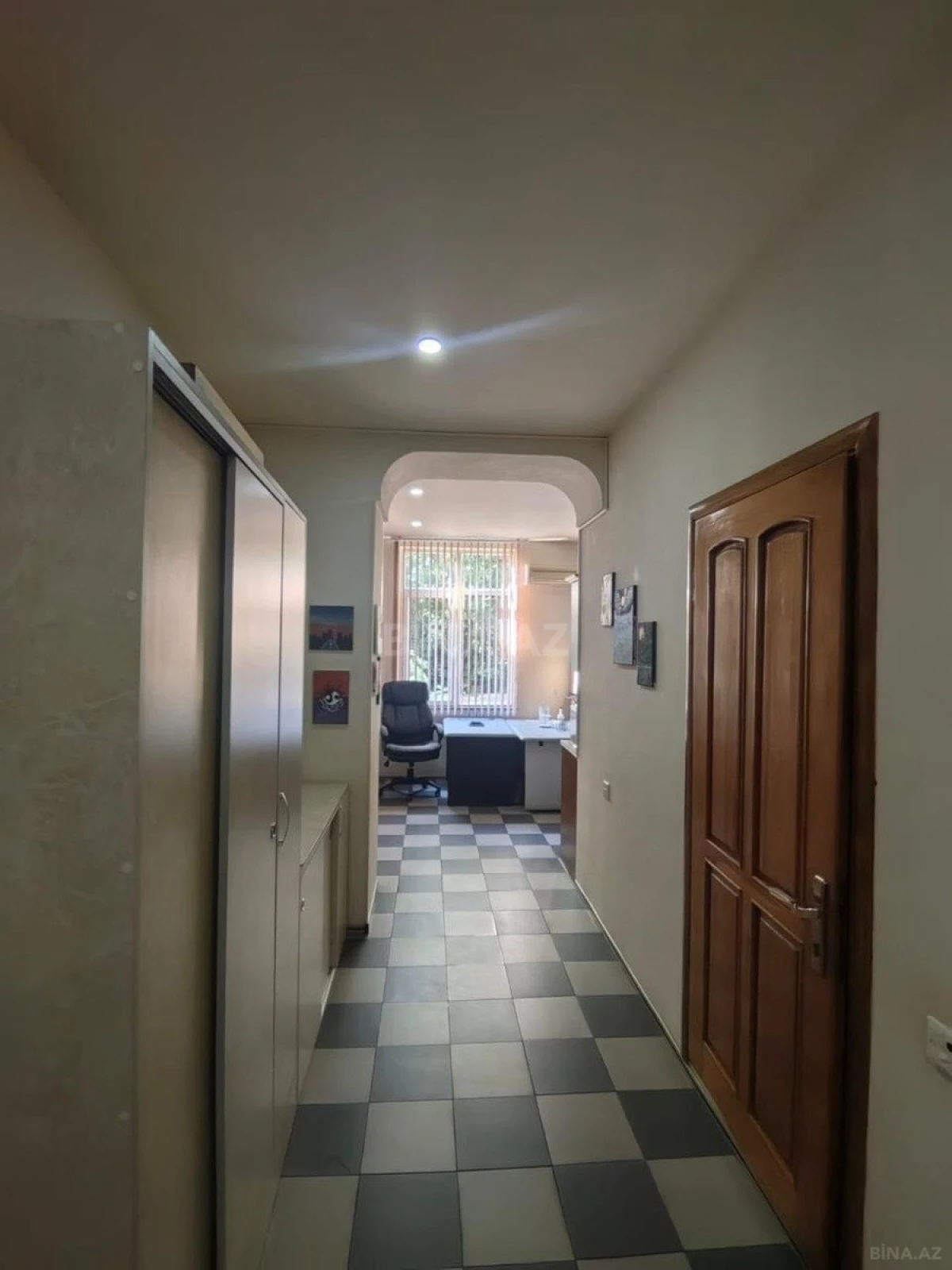 Satılır 3 otaqlı mənzil 105 m²