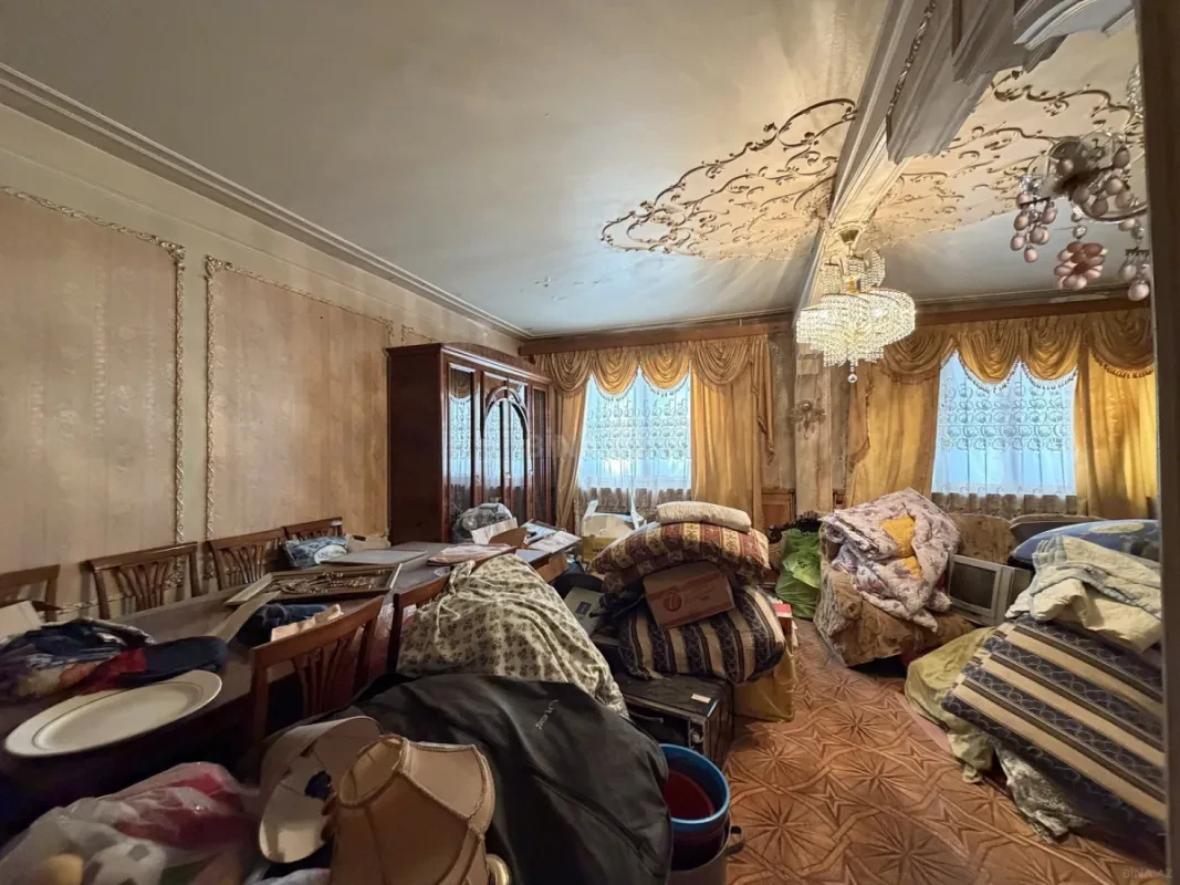 Satılır 4 otaqlı mənzil 109 m²