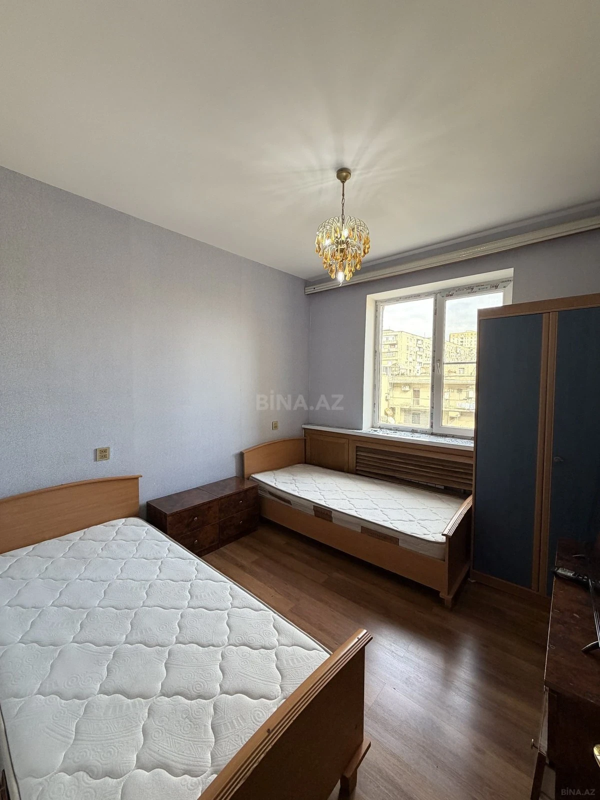 Satılır 4 otaqlı mənzil 109 m²