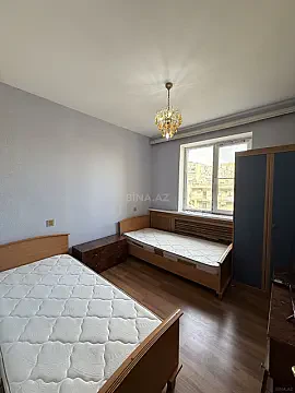 Satılır 4 otaqlı mənzil 109 m²